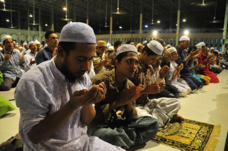 Remit2Home Blog - Offering Prayers for Shab-e-Barat in Bangladesh